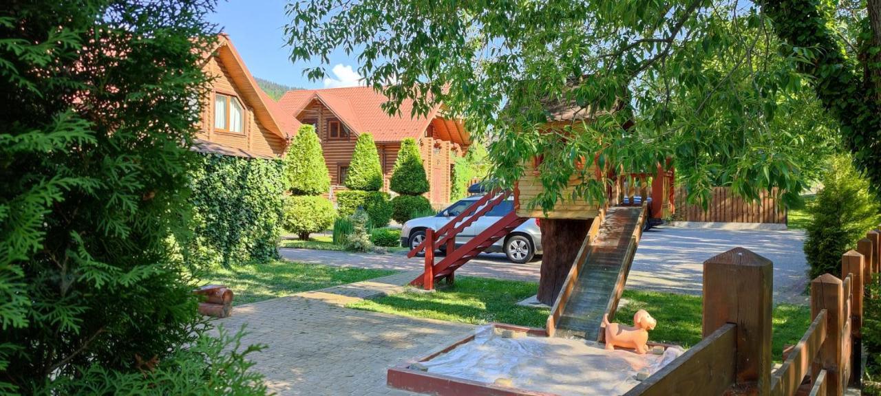 Mini Hotel Zakrut Tatariv Exterior foto